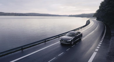 262602_The_refreshed_Volvo_S90_Recharge_T8_plug-in_hybrid_in_Platinum_Grey